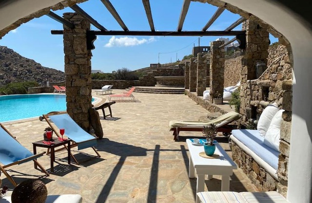 AGRARI VILLAGE Pool Residence