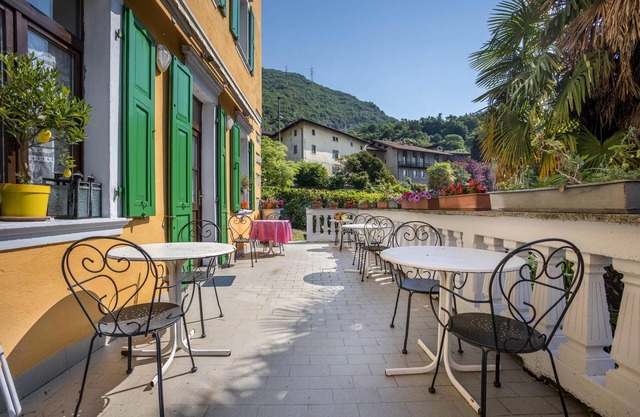 Agritur Tenno Appartamentino con vistas a la montaña y balcón