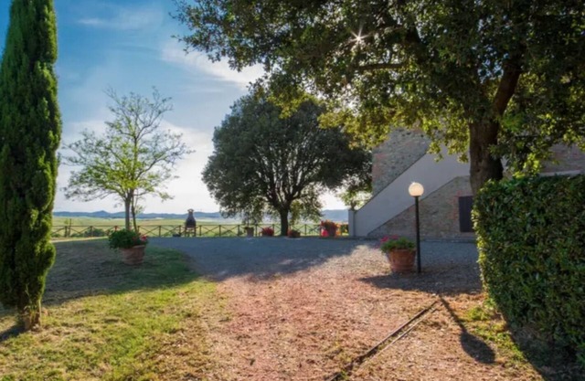 Agriturismo Tenuta La casetta- Nestled in the Tuscan countryside