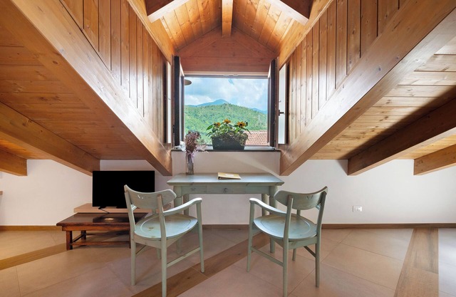 Agriturismo 'Mini Apartamento Confortable' con vistas a las montañas, Wi-Fi y aire acondicionado