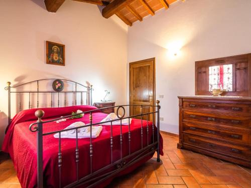 Agriturismo Tuscany with Panoramic Pool