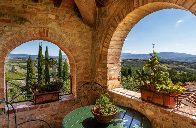 Agriturismo "Gli Archi" con piscina, Wi-Fi y jardín