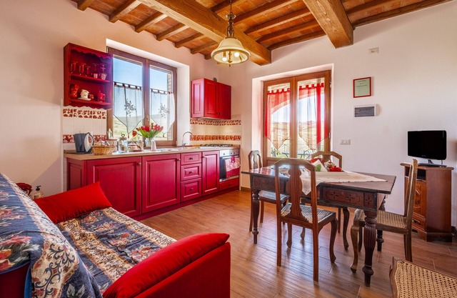 Agriturismo 'Rosso - Monte Crespini' con jardín, terraza y Wi-Fi
