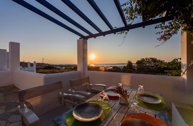 Aigaiou Avra Apartments