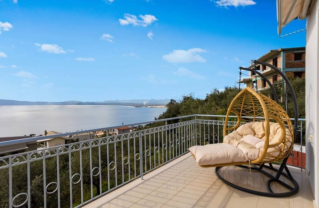 Aigli Summer Getaway - Seaview Lux Retreat