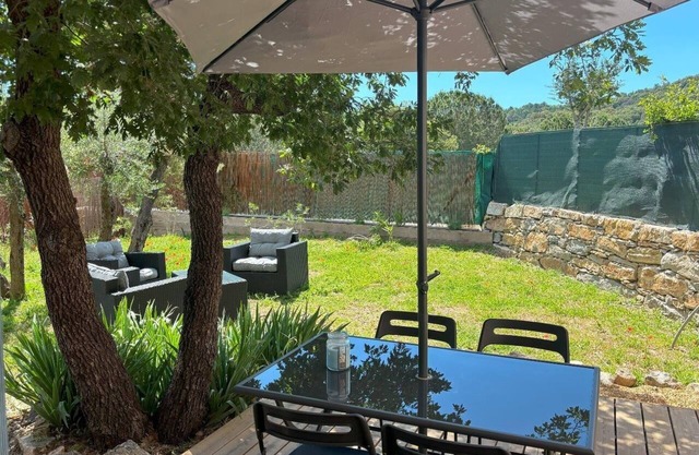 Air-conditioned flat for 4 people with garden - Golfe de St-Tropez