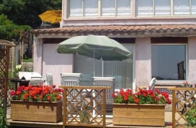 Apartamento climatizado con piscina a 2.5km. Playas de arena