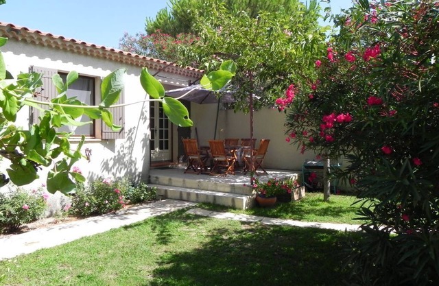 Casa con aire acondicionado en un agricultor de frutas-Li Fru