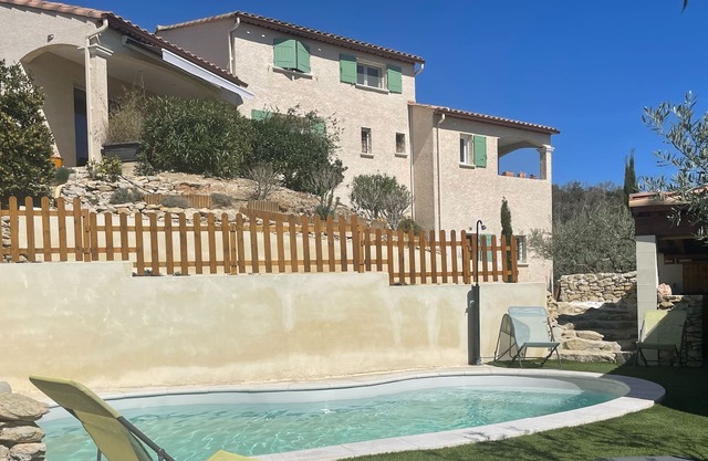 Villa with swimming pool