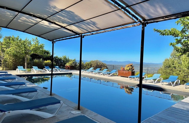 Villa con aire acondicionado, 7 habitaciones con ducha y wc piscina climatizada vista panorámica