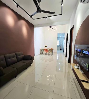 Air-home No 28 Simpang near Aulong Econsave, 3BR, 7pax, Netflix