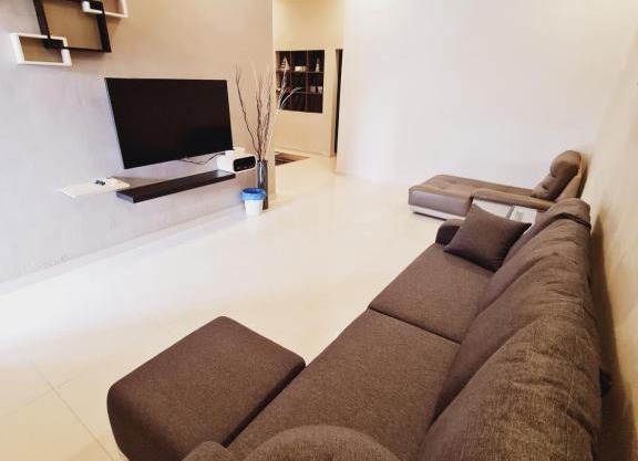 Air-home No135 Kampung Boyan, 3BR, 6pax Netflix