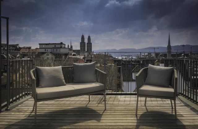 Airhome Limmatquai River View Apartment