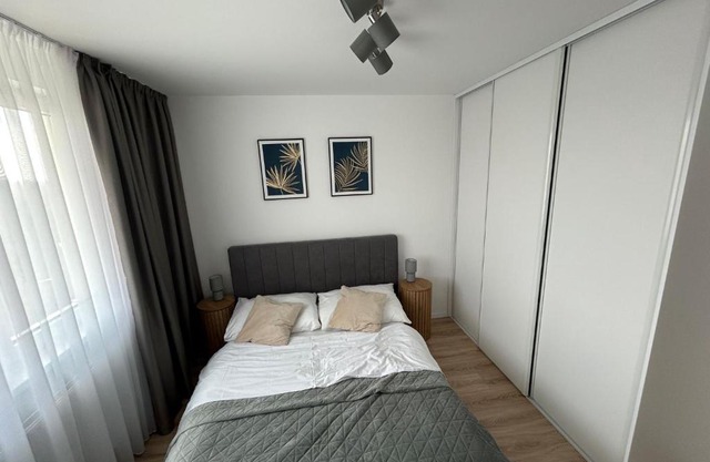 Airport apartment with parking