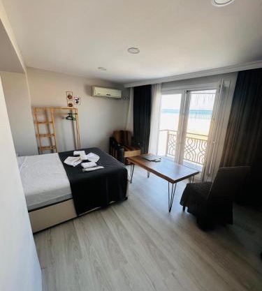 Airport Black Sea Hotel & Restaurant