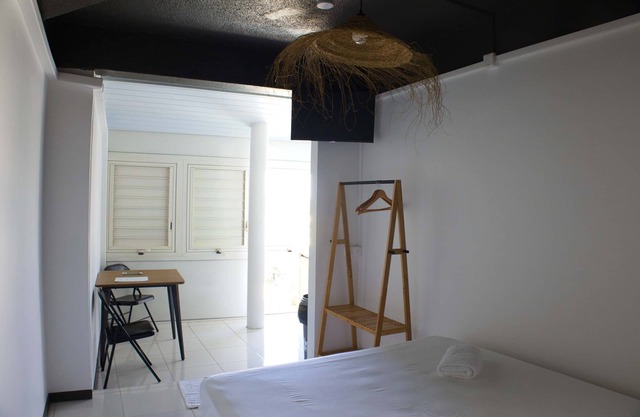 Airport Manini Lodge Studio 6