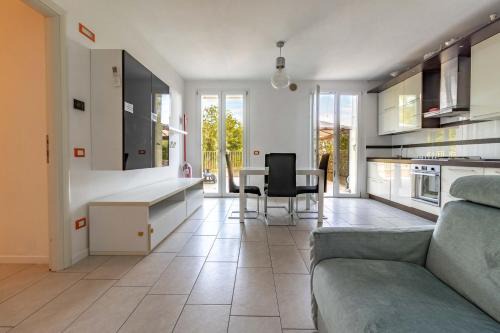 Airport Marco Polo -free park-