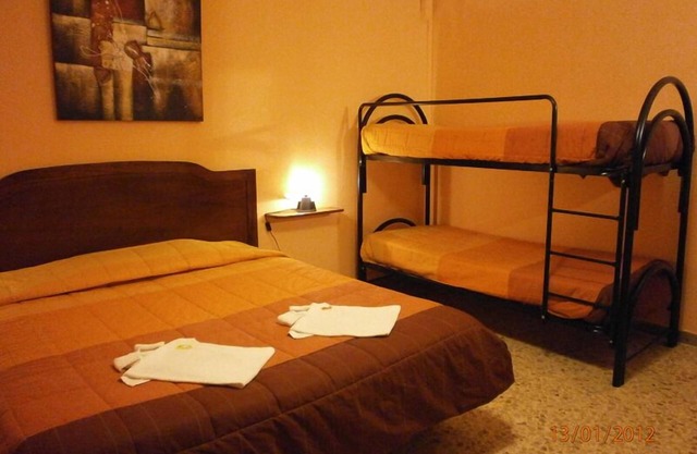 Airport Pisa Rooms