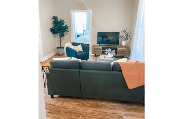 Airy Apartment in Clifton/OTR