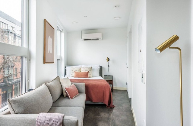 Airy Central Square Studio w/Doorman, near Charles River, by Blueground