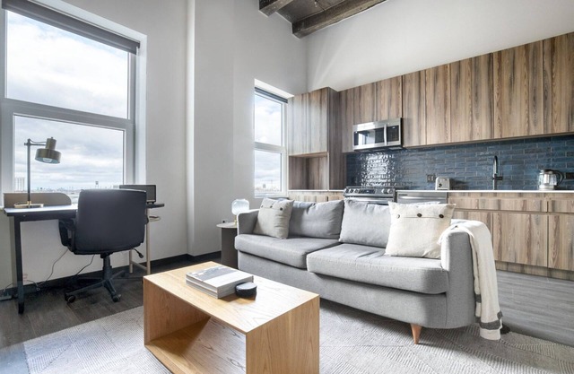 Airy West Loop Jr 1BR w/ Gym & Rooftop, nr Union Park, by Blueground