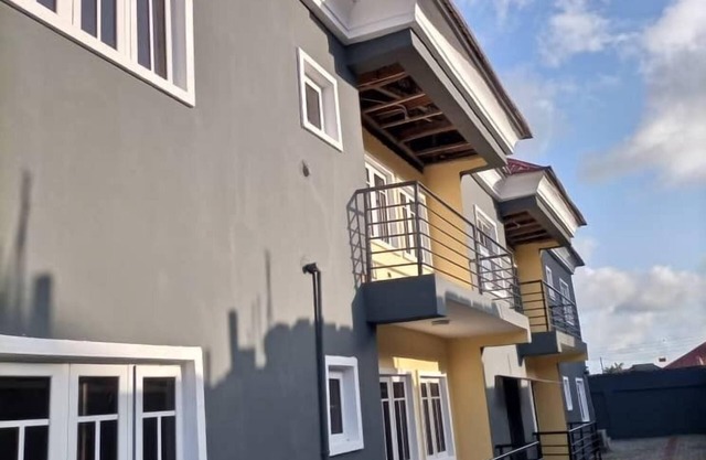 Ajah Apartment & Suites