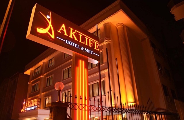 Ak Life Hotel & Suit