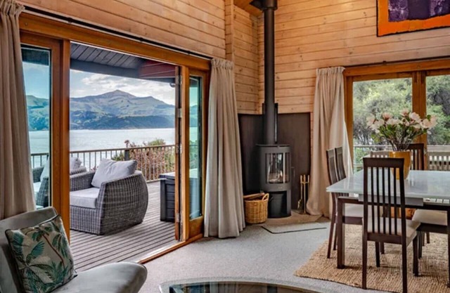 Akaroa Oceanview Home