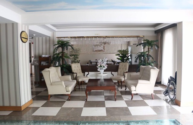 Akbak Hotel