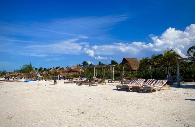 AKBAL Holbox - Beach Zone