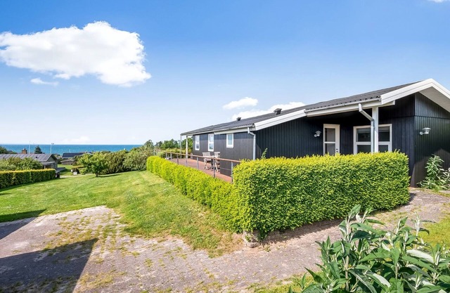 "Akira" - 250m from the sea by Interhome