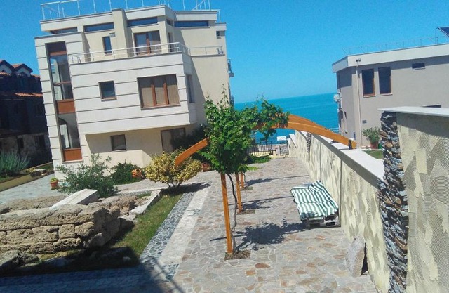 Akshaena Aparthotel