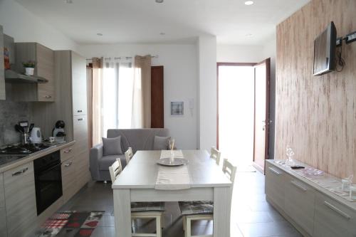 Al civico 5 - Mondern Apartments & Suite!