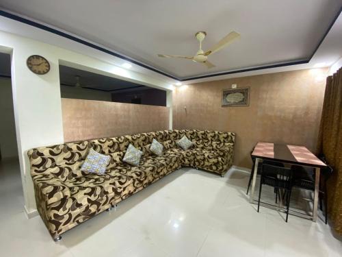 AL-MANAL 401 Deluxe Suite Rooms 3BHK