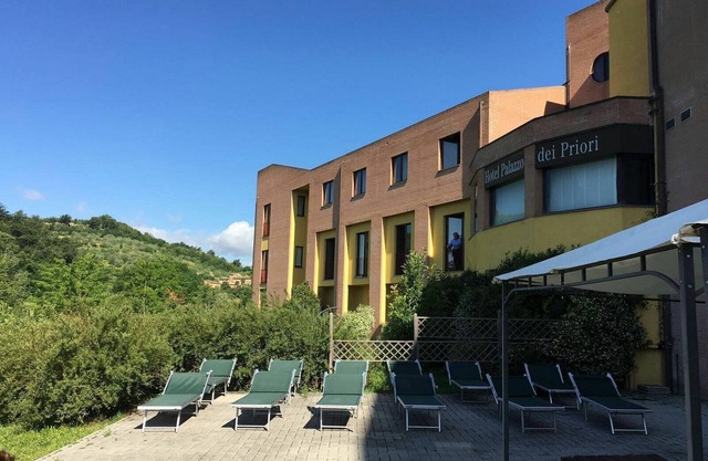 Al Palazzo dei Priori Hotel