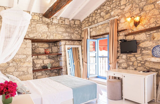Alacati Eski Ev Hotel