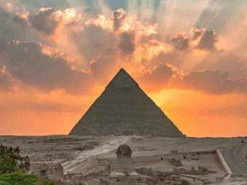 Aladdin Pyramids Wonders