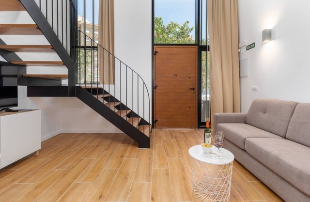 Alameda suites loft 1.