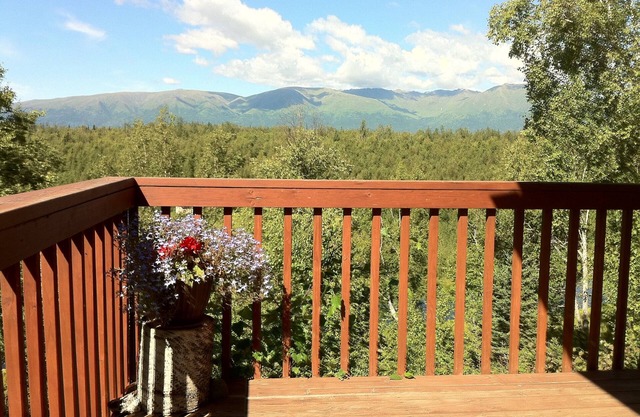 Alaska Creekside Cabins