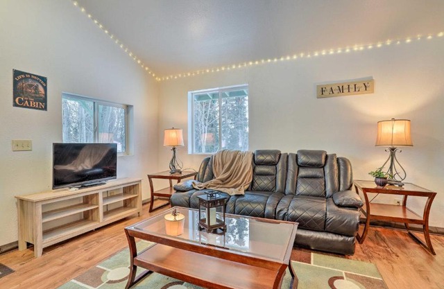 Alaskan Retreat Near Matanuska Glacier and River!