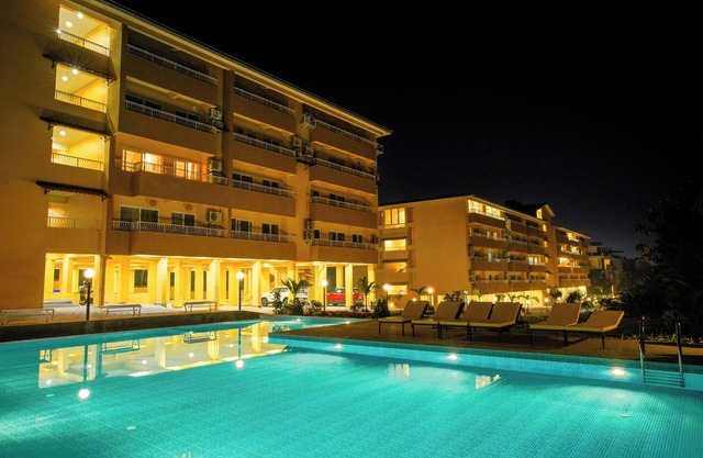 Alaya Stays Veera Marina 2BHK