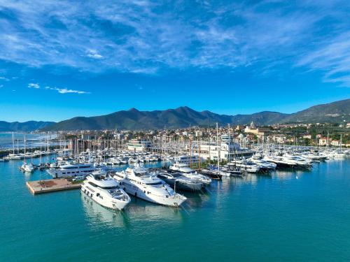 Albergo Yacht Club Marina Di Loano