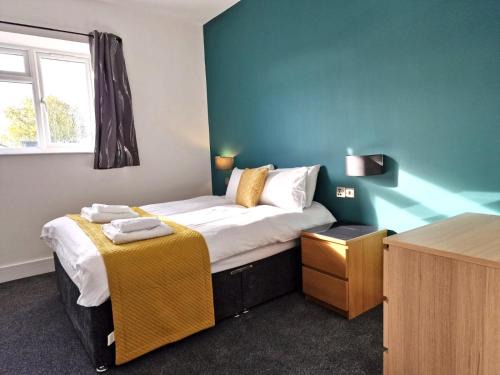 Alberton Apartments - Spacious - Newly Renovated