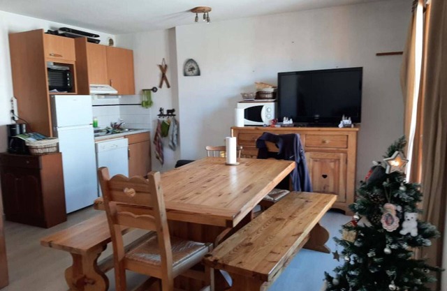 Albiez-Montrond, apto 70m2, 4 hab, 10 pers, equipo para bebé