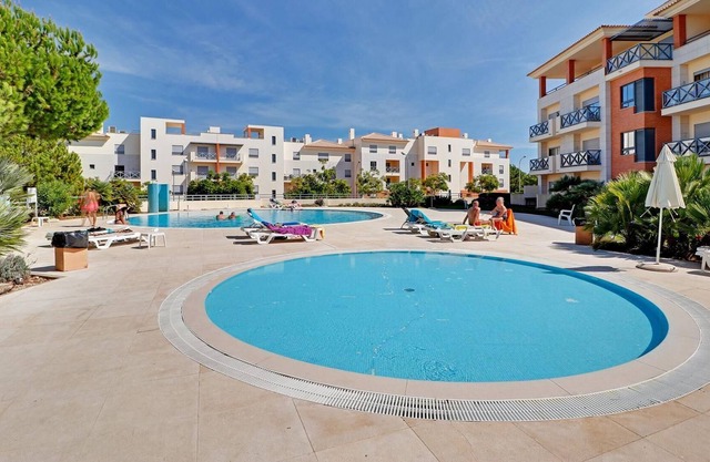 Albufeira Corcovada With Pool by Homing