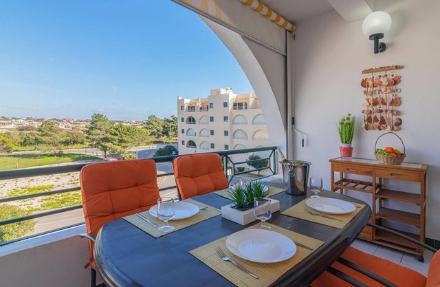 Albufeira Salagdos Beach by Homing