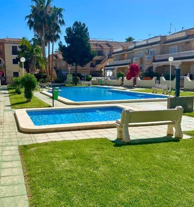 Alcázares Oasis