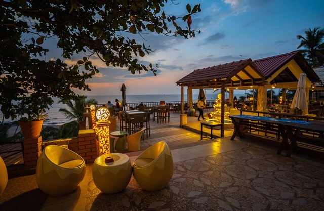Alcove Resort