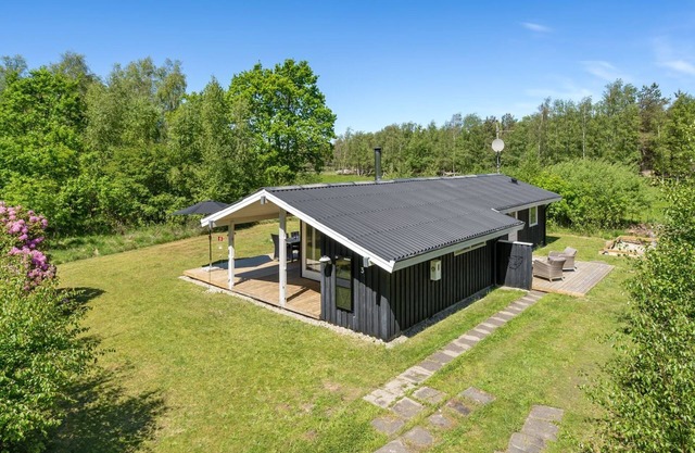 "Aldina" - 1.6km from the sea by Interhome