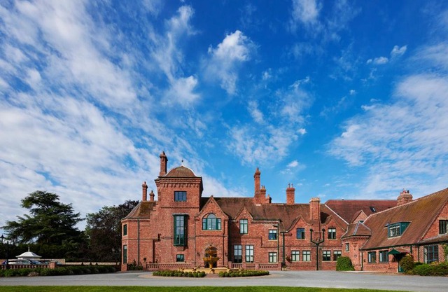 Aldwark Manor Estate